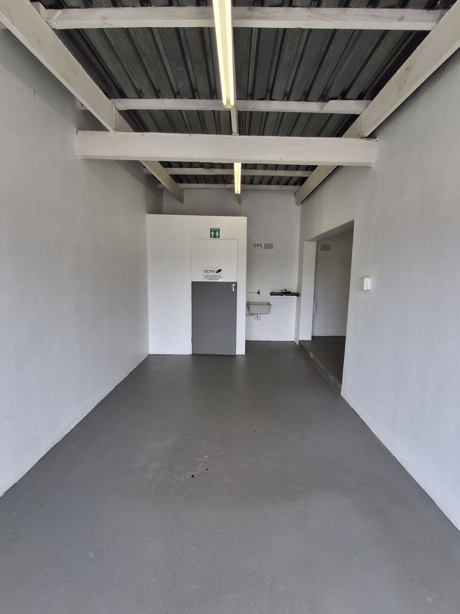 To Let Commercial Property for Rent in Gonubie Eastern Cape